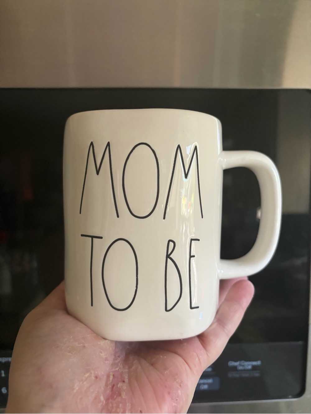 Rae Dunn "MOM TO BE" Mug